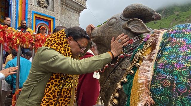 सीएम धामी ने केदारपुरी में चल रहे पुनर्निर्माण कार्यों की समीक्षा की