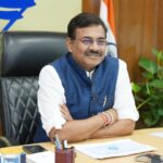 मुख्य सचिव आनंद बर्द्धन ने सिंचाई विभाग की चेक डैम योजनाओं की समीक्षा की
