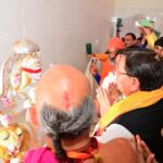 सीएम धामी ने कालू सिद्ध मंदिर में की पूजा-अर्चना
