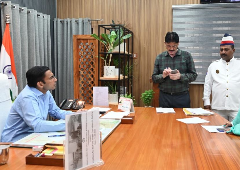 जिलाधिकारी के निर्देश पर तीन दिन में हुआ भूमि का दाखिल-खारिज