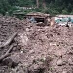 चमोली जिले के नंदानगर में बादल फटने से भारी तबाही, छह मकान ध्वस्त, सात लोग लापता