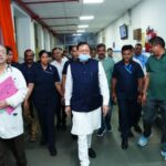 मुख्यमंत्री धामी द्वारा दून अस्पताल का निरीक्षण, मरीजों से सीधे संवाद कर जानी उनकी स्वास्थ्य सेवाओं की स्थिति