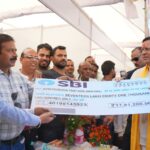 मुख्यमंत्री धामी श्रीनगर के सहकारिता मेले में हुए शामिल, स्थानीय उत्पादों और स्वयं सहायता समूहों की पहल की सराहना की।