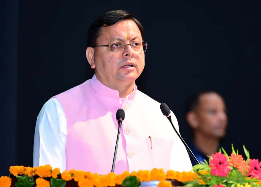 दून विश्वविद्यालय में आयोजित इंडियन एसोसिएशन ऑफ सोशल साइंस इंस्टीट्यूशंस के 24वें अंतरराष्ट्रीय सम्मेलन का मुख्यमंत्री धामी ने किया शुभारंभ ।