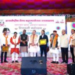 अंतर्राष्ट्रीय वैश्य महासम्मेलन के दीपावली मेले में पहुँचे मुख्यमंत्री धामी, कहा – वैश्य समाज विकास यात्रा का अहम भागीदार।