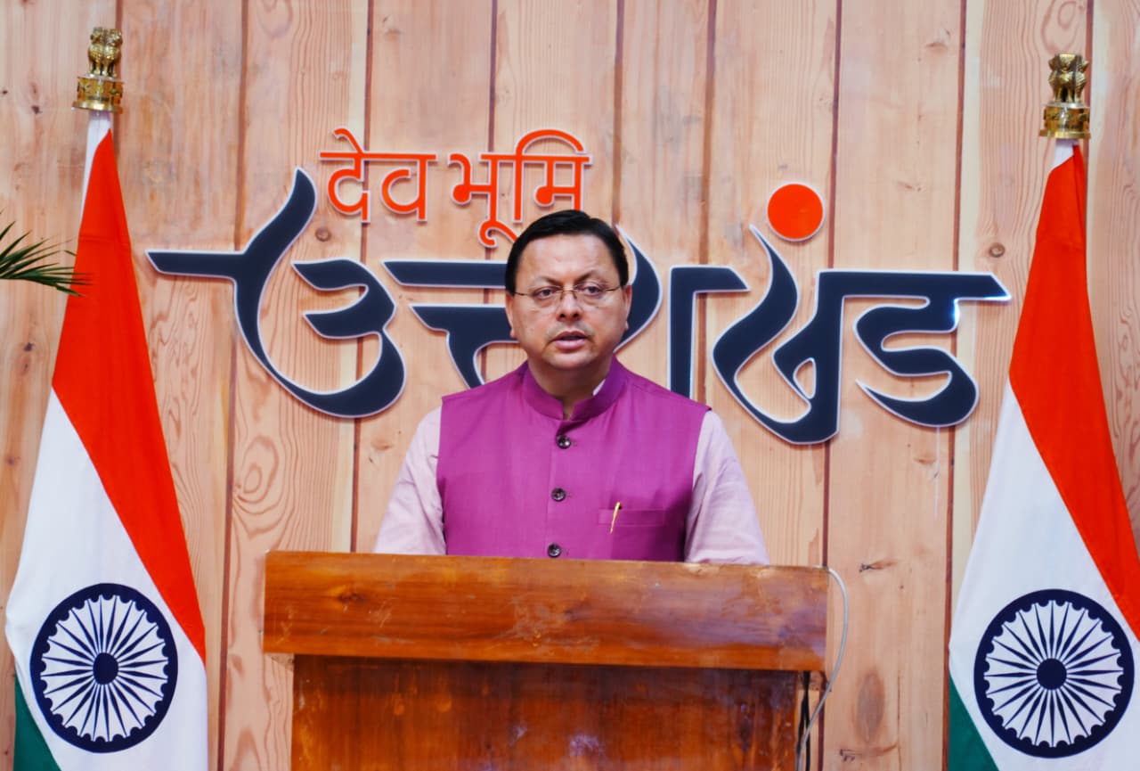 चंपावत में सड़कों, पार्किंग और आईएसबीटी के निर्माण पर तेजी से काम: सीएम धामी।