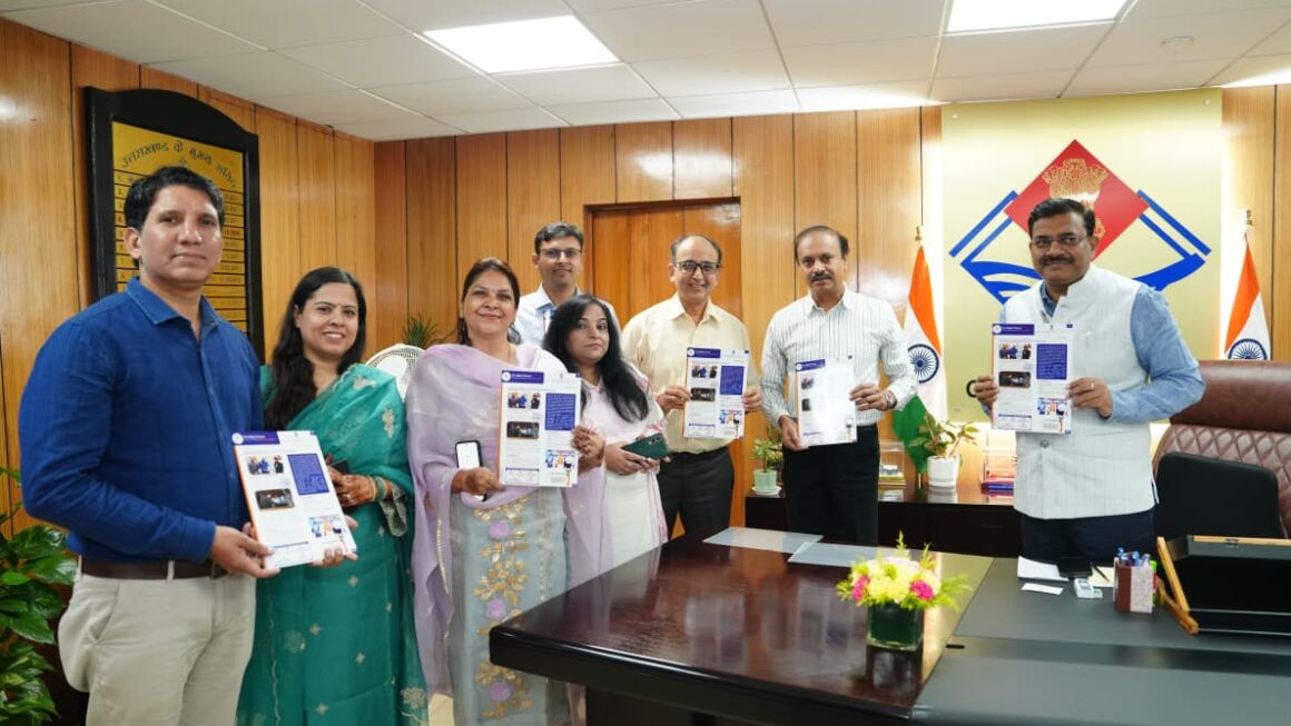 एनआईसी उत्तराखण्ड की त्रैमासिक पत्रिका ‘द डिजिटल थ्रेड’ का विमोचन मुख्य सचिव ने किया।