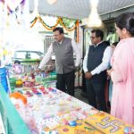 मुख्य सचिव ने बाल संस्थाओं व महिला गृहों के उत्पादों की प्रदर्शनी शुरू की।