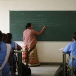 शिक्षकों के तबादलों पर रोक बरकरार, विभाग को मिले हजारों प्रार्थनापत्र।