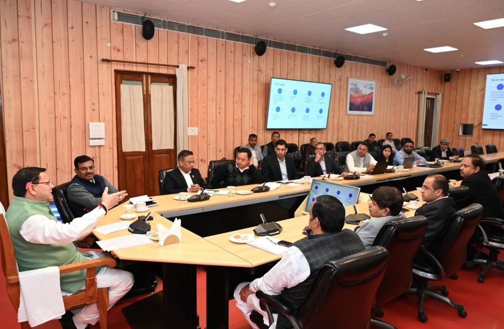 मुख्यमंत्री ने अधिकारियों को निर्देश दिए कि प्रत्येक मंडल में एक स्प्रिचुअल इकोनॉमिक ज़ोन बनाने की योजना तुरंत बनाई जाए।