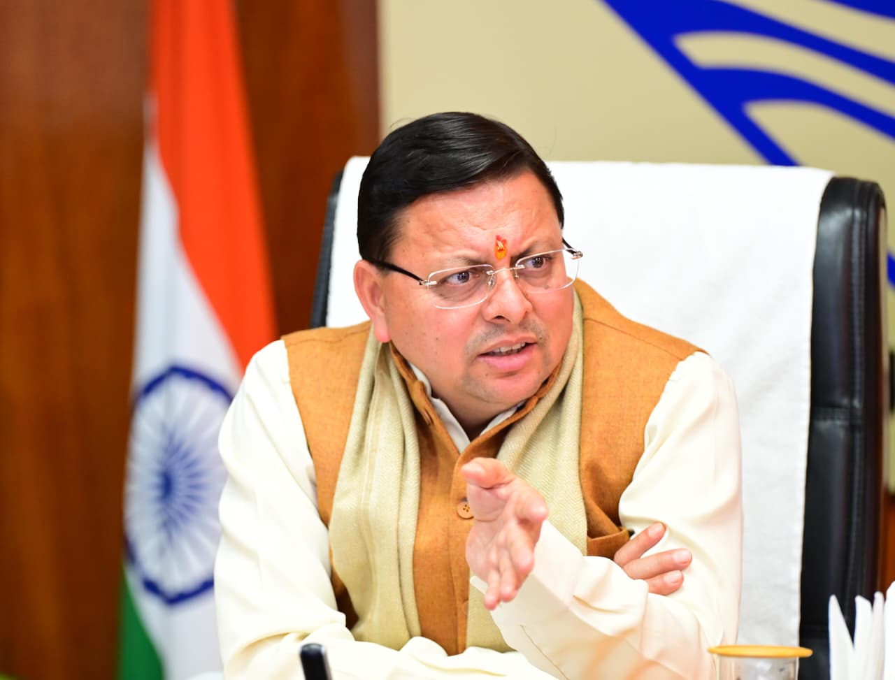 मुख्यमंत्री धामी ने प्रदेशवासियों को गणतंत्र दिवस की शुभकामनाएँ दीं, कहा कि गणतंत्र दिवस हमारे संविधान के निर्माण का महापर्व है।