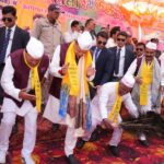 लोहाघाट होली रंग महोत्सव में शामिल हुए मुख्यमंत्री धामी, जनसमुदाय संग साझा की उत्सव की खुशियां