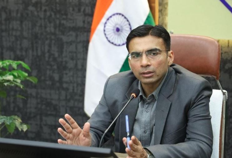 सुरक्षा मानकों की अनदेखी पर जिला प्रशासन सख्त, सभी कार्य अनुमतियां निरस्त, एक दिन में मशीनरी हटाने के दिए निर्देश