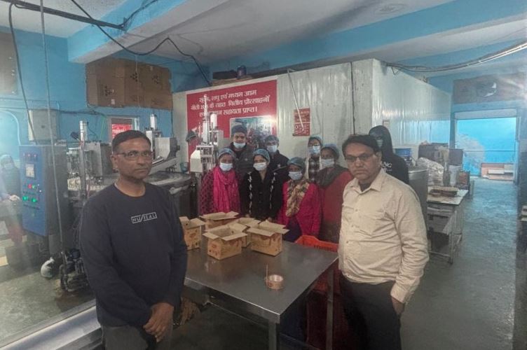 होली से पूर्व मिलावटखोरी पर सख़्ती, 156 नमूने जांच को भेजे गए