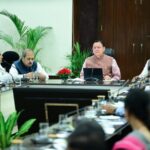 लंबित शिकायतों के निस्तारण के लिए चलाया जाए विशेष अभियान- सीएम धामी