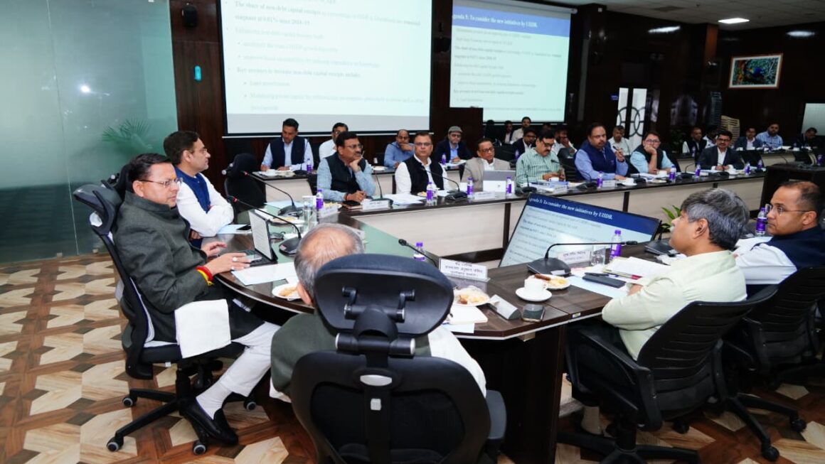 मुख्यमंत्री धामी ने की राज्य की महत्त्वपूर्ण अवसंरचनात्मक परियोजनाओं की प्रगति की समीक्षा