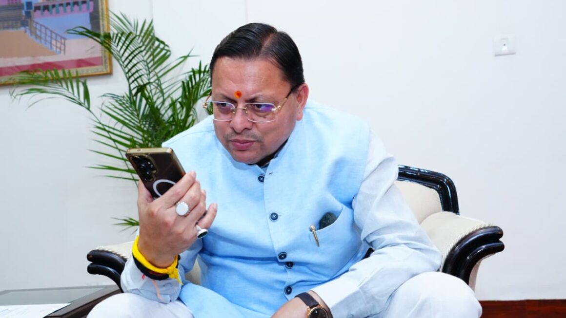 सीएम धामी ने बोर्ड परीक्षा में उत्कृष्ट प्रदर्शन करने वाले विद्यार्थियों से फोन पर बात कर बधाई दी।