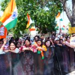 देवभूमि में प्रधानमंत्री का भव्य स्वागत, 12 किमी लंबे रोड शो में बड़ी संख्या में उमड़े लोग, प्रधानमंत्री मोदी ने कहा, देवभूमि से मिलती है ऊर्जा