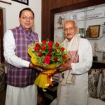 मुख्यमंत्री धामी ने भगत सिंह कोश्यारी को पद्म भूषण मिलने पर दी बधाई।