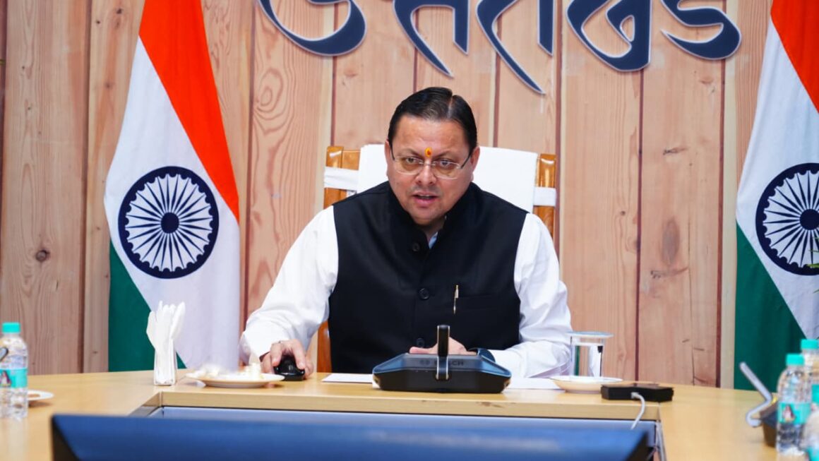 मुख्यमंत्री पुष्कर सिंह धामी ने 4,400 श्रमिकों को वितरित किए 11 करोड़ रुपये