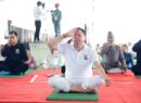 मुख्यमंत्री पुष्कर सिंह धामी ने बनबसा में किया सामूहिक योगाभ्यास, योग को दैनिक जीवन का हिस्सा बनाने का किया आह्वान
