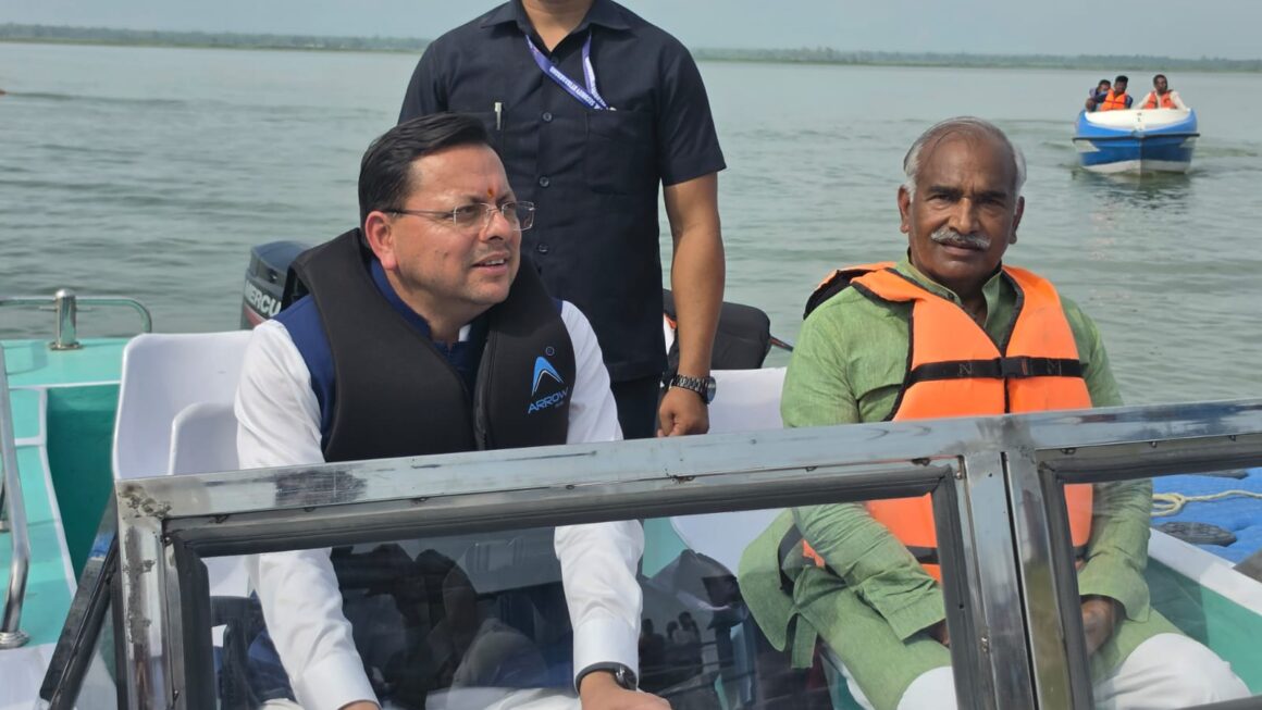 मुख्यमंत्री पुष्कर सिंह धामी ने गदरपुर में अंतर्राष्ट्रीय क्याकिंग एवं कैनोइंग प्रतियोगिता की तैयारियों का लिया जायजा