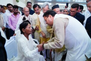 गढ़ी कैंट में आयोजित श्रद्धांजलि सभा में सीएम धामी ने खण्डूड़ी जी को याद किया।