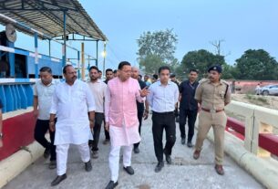 मुख्यमंत्री पुष्कर सिंह धामी ने खटीमा के लोहियाहेड वाटर बाईपास का किया स्थलीय निरीक्षण