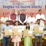 मुख्यमंत्री धामी ने पीसीएस मुख्य परीक्षा-2024 के 182 तथा कृषि एवं कृषक कल्याण विभाग के 5 अभ्यर्थियों सहित 187 युवाओं को नियुक्ति पत्र प्रदान किए