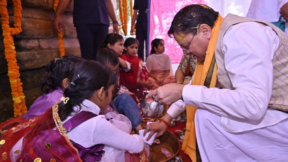 मुख्यमंत्री पुष्कर सिंह धामी ने वृद्ध जागेश्वर में की पूजा-अर्चना, प्रदेश की सुख-समृद्धि एवं जनकल्याण की कामना की।