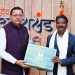 मुख्यमंत्री पुष्कर सिंह धामी से छत्तीसगढ़ से आए पत्रकारों के प्रतिनिधिमंडल ने की शिष्टाचार भेंट