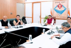 मुख्य सचिव आनंद बर्द्धन सख्त: 3 दिन में उपनल कर्मियों से करें अनुबंध, प्रमोशन और ACR प्रक्रिया भी समय पर पूरी करें