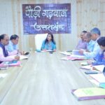 विद्यालयों की सुरक्षा एवं राष्ट्रीय बाल स्वास्थ्य कार्यक्रम की डीएम ने की व्यापक समीक्षा