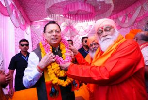 टपकेश्वर महादेव की भव्य शोभायात्रा में शामिल हुए मुख्यमंत्री पुष्कर सिंह धामी