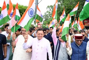 मुख्यमंत्री धामी ने हर घर तिरंगा यात्रा कार्यक्रम में किया प्रतिभाग, प्रदेशवासियों से स्वतंत्रता दिवस पर अपने घरों में तिरंगा फहराने का किया आवाह्न
