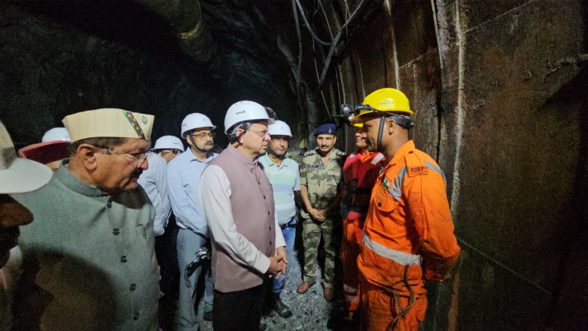 मुख्यमंत्री पुष्कर सिंह धामी ने टीएचडीसी (THDC) टनल हादसे का किया स्थलीय निरीक्षण, रेस्क्यू अभियान का लिया जायजा