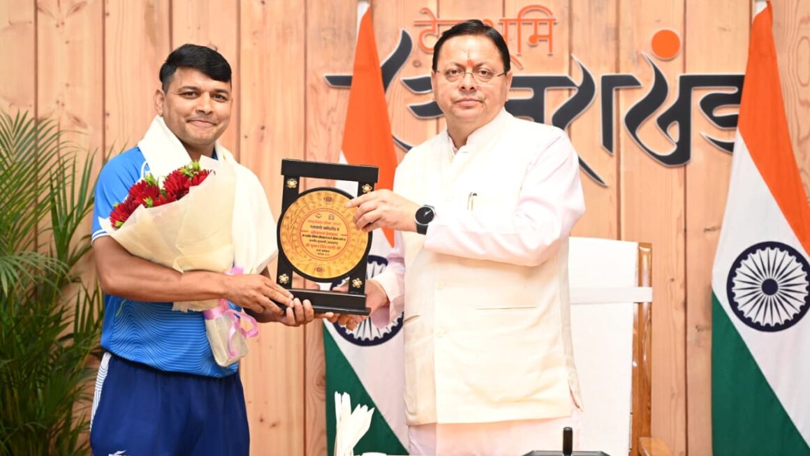 कॉमनवेल्थ गेम्स 2026 के उत्तराखंड के पदक विजेताओं और प्रशिक्षकों को मुख्यमंत्री धामी ने किया सम्मानित
