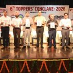 देहरादून टॉपर्स कॉन्क्लेव: IAS डॉ. पंकज पांडेय बोले- सफलता से ज्यादा मुश्किल उसे बनाए रखना