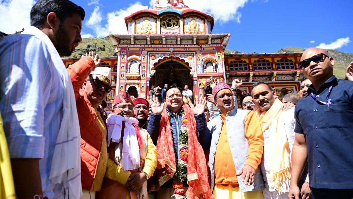 श्री बदरीनाथ धाम में मुख्यमंत्री ने की पूजा-अर्चना, मास्टर प्लान के कार्यों का लिया जायजा