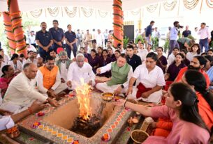 मुख्यमंत्री पुष्कर सिंह धामी ने हरिद्वार में प्रथम पतंजलि आयुर्वेद गुरुकुलम् का किया शुभारंभ