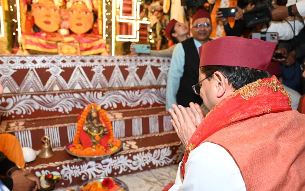 नंदा-सुनंदा की भक्ति में सराबोर हुआ नैनीताल, मुख्यमंत्री धामी ने की प्रदेश की सुख-समृद्धि की कामना