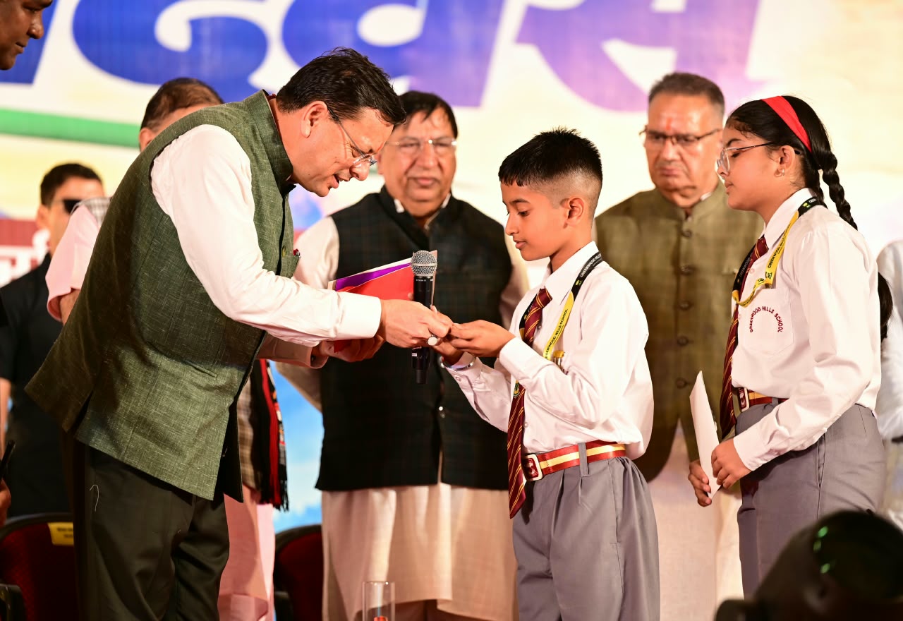 मुख्यमंत्री ने युवाओं से बड़े लक्ष्य निर्धारित करने, नशे से दूर रहने और उत्तराखण्ड के विकास में योगदान देने के तीन संकल्प लेने का किया आह्वान