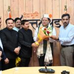 मुख्यमंत्री पुष्कर सिंह धामी के जन्मदिवस पर मुख्यमंत्री आवास में उमड़ा आत्मीयता का माहौल, मंत्रीगण, अधिकारी-कर्मचारी और जनप्रतिनिधियों ने दी शुभकामनाएं