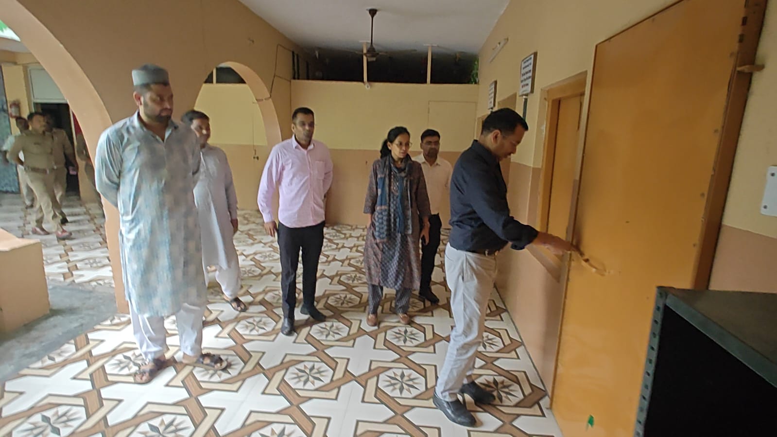 बिना मान्यता संचालित मदरसों पर धामी सरकार की कार्रवाई जारी, देहरादून-हल्द्वानी में कई मदरसे सील