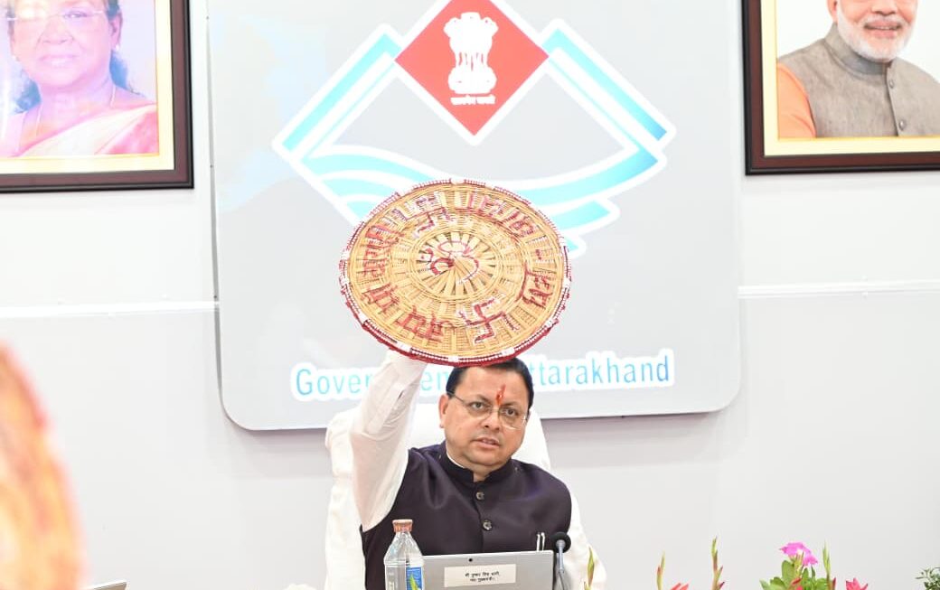 भारत-नेपाल अंतरराष्ट्रीय सीमा से सटे बनबसा में धामी कैबिनेट की बैठक, शासन को सीमांत क्षेत्रों तक ले जाने की नई पहल