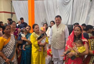 मुख्यमंत्री पुष्कर सिंह धामी ने खटीमा में ‘आंगन मिलन’ कार्यक्रम में किया प्रतिभाग