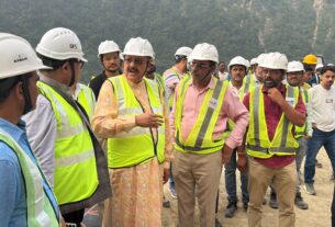 महाराज ने किया निर्माणाधीन जमरानी बांध का निरीक्षण, तय समय-सीमा के अनुसार काम पूरा करने के निर्देश