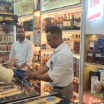 शराब की दुकानों पर ओवररेटिंग एवं अनियमितताओं की शिकायतों पर डीएम का एक्शन