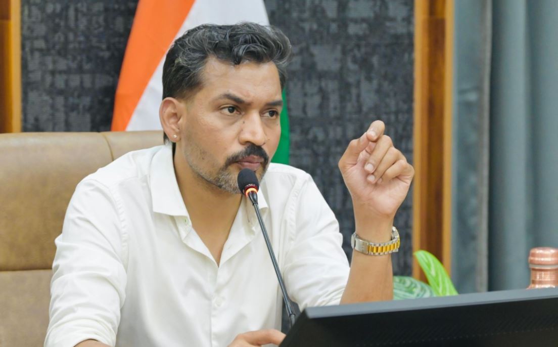 देहरादून में मतदाता जागरूकता गतिविधियां तेज, जिलाधिकारी ने सभी विभागों को दिए निर्देश