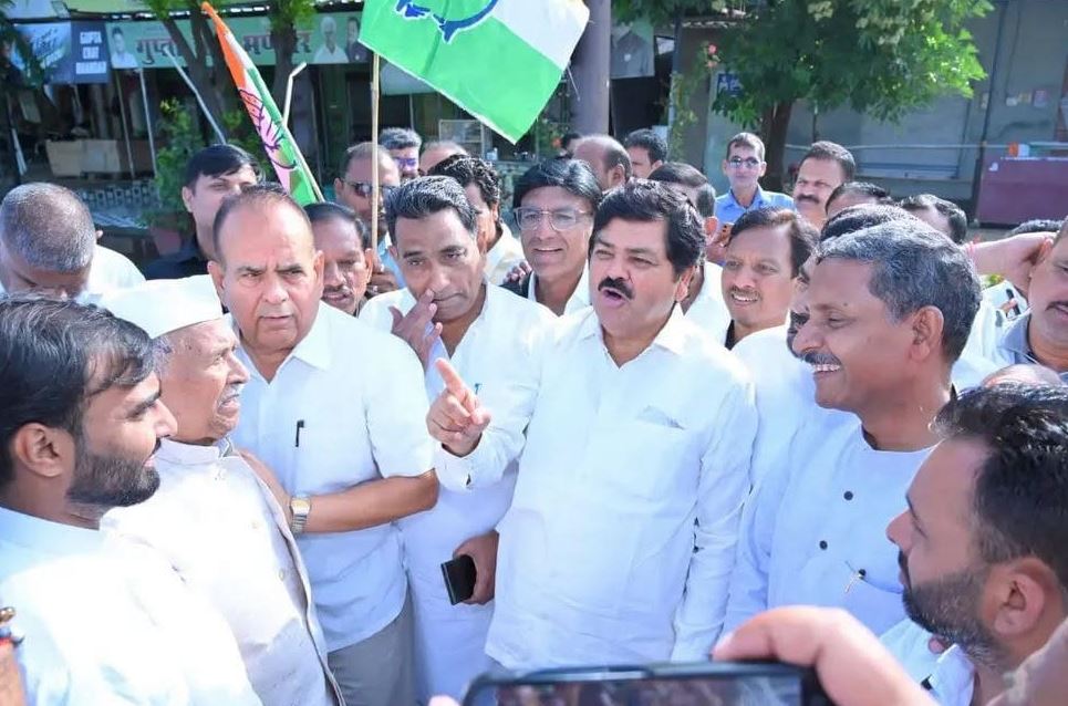 वोट बचाओ-देश बचाओ अभियान: गणेश गोदियाल के नेतृत्व में कांग्रेस का सुप्रीम कोर्ट कूच, निर्वाचन आयुक्त के इस्तीफे की मांग